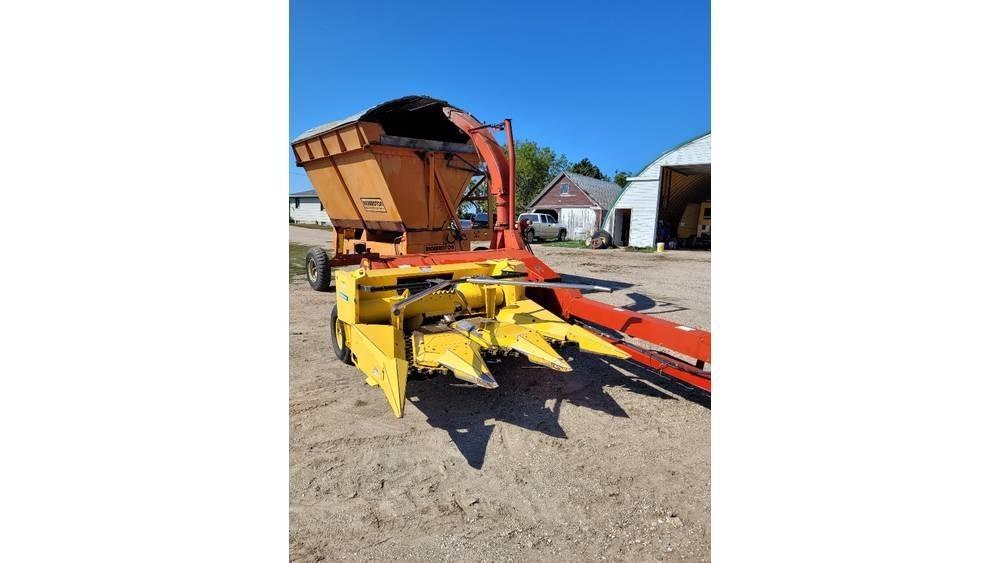 New Holland FP230 Фуражни комбайни