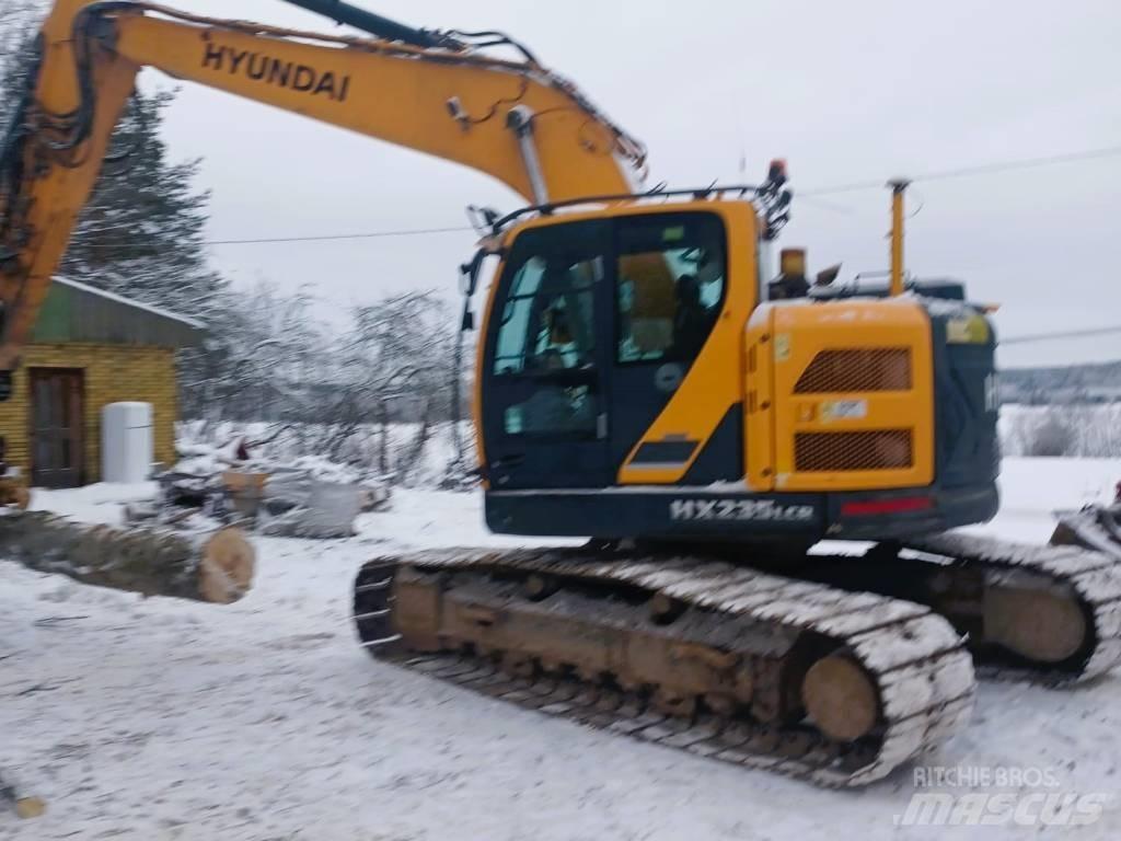 Hyundai HX 235 LCR Верижен екскаватор