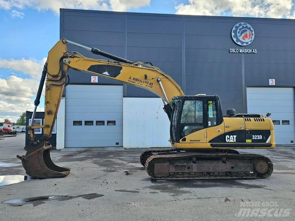 CAT 323 D L Верижен екскаватор