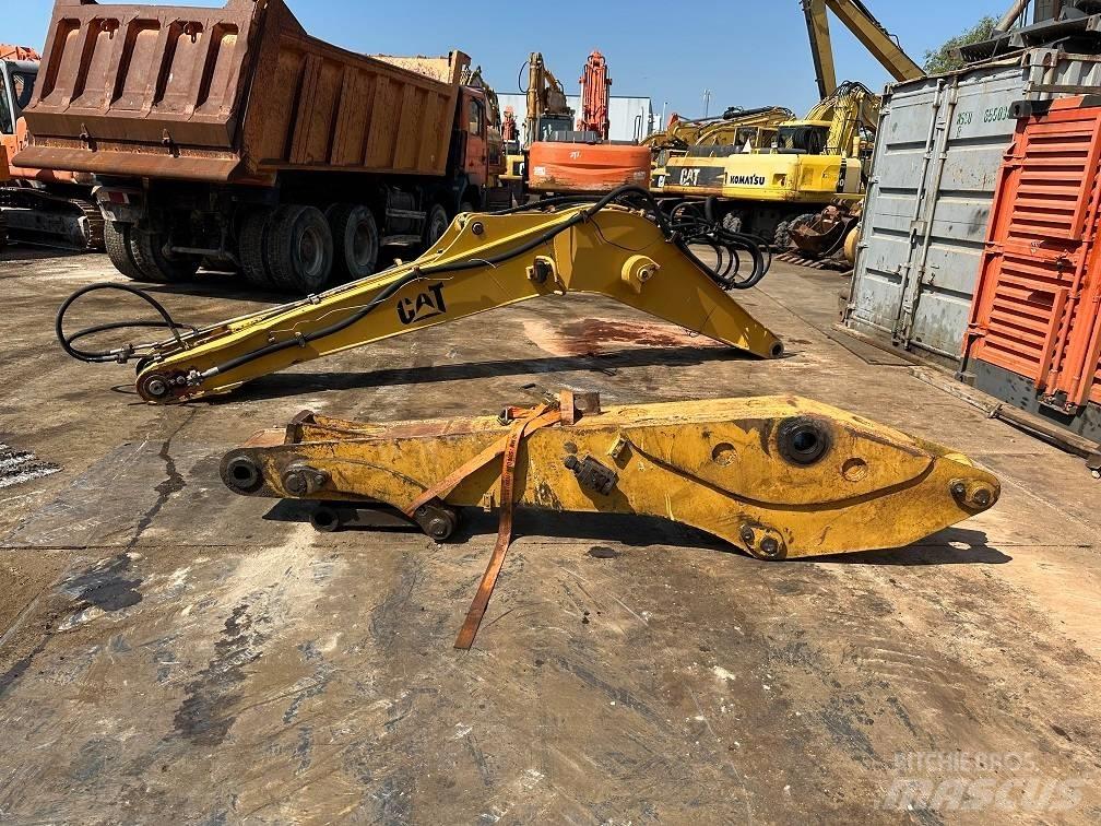 CAT 214 B FT boom Колесни екскаватори