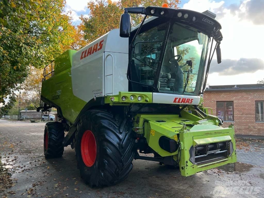 CLAAS 750 Комбайни