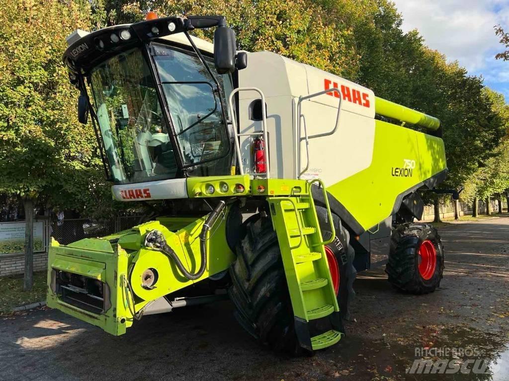 CLAAS 750 Комбайни