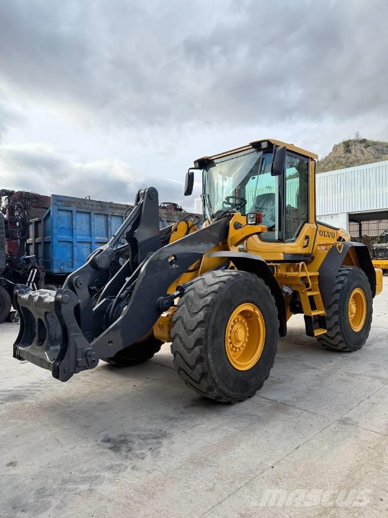 Volvo L 90 F Колесни товарачи