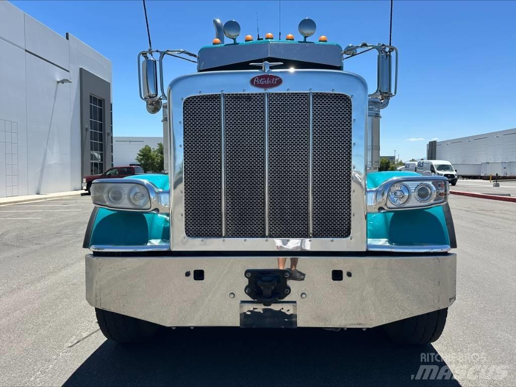 Peterbilt 388 Влекачи