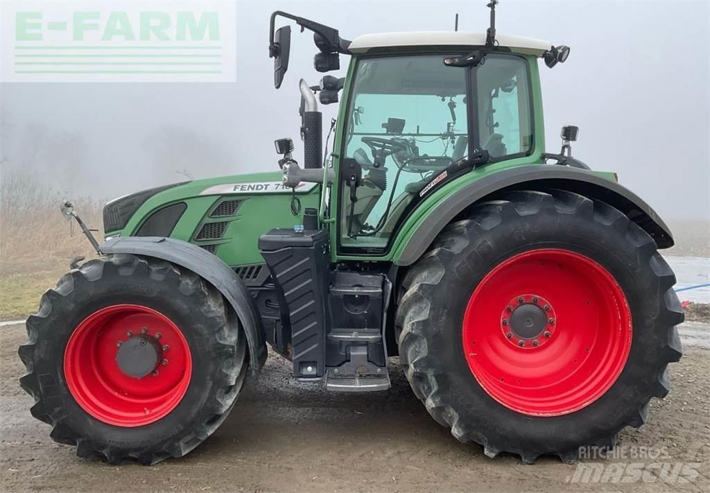 Fendt Vario 718 Трактори