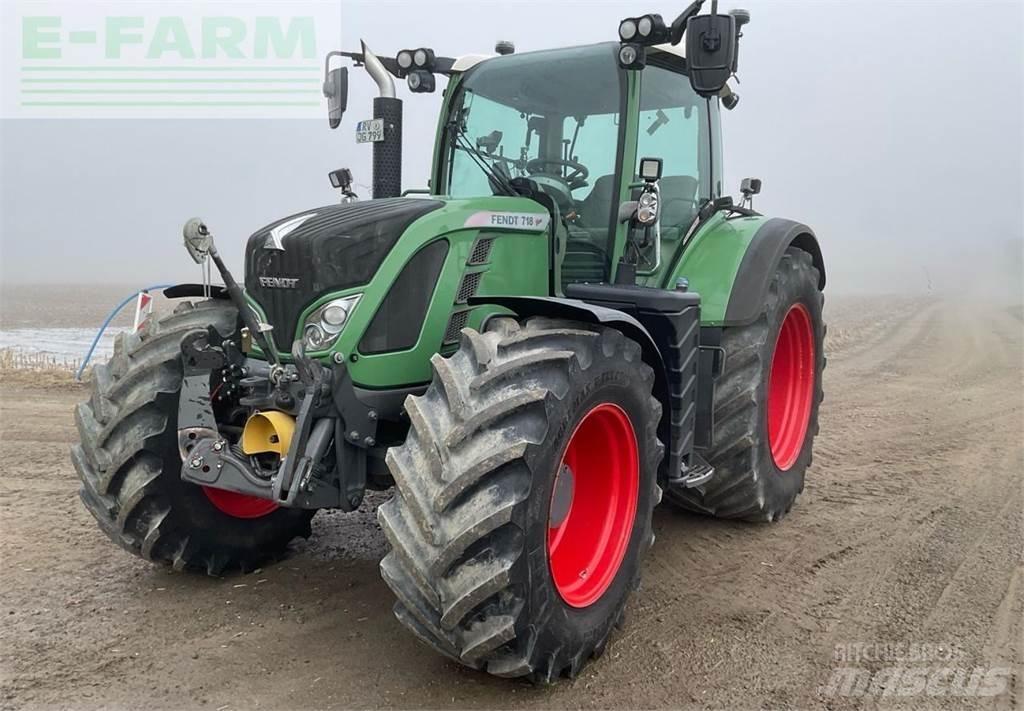 Fendt Vario 718 Трактори