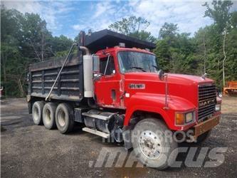 Mack CH613 Самосвал