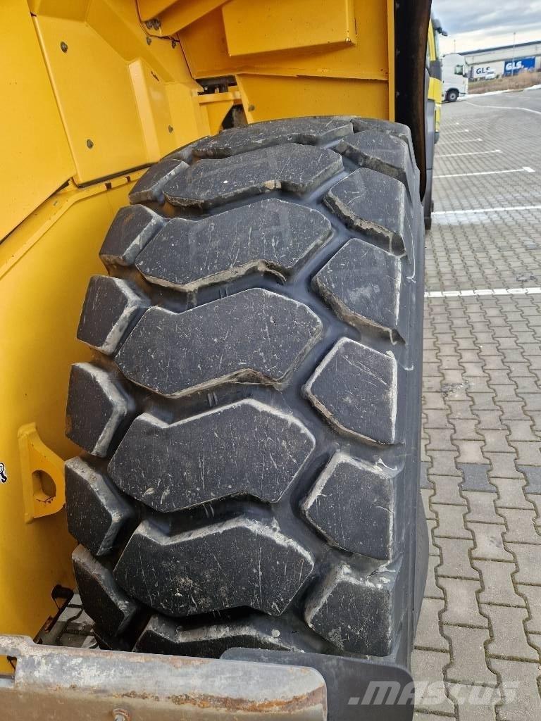 Volvo L 180 H Колесни товарачи