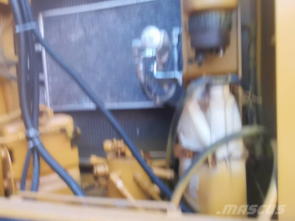 CAT 330 D Верижен екскаватор