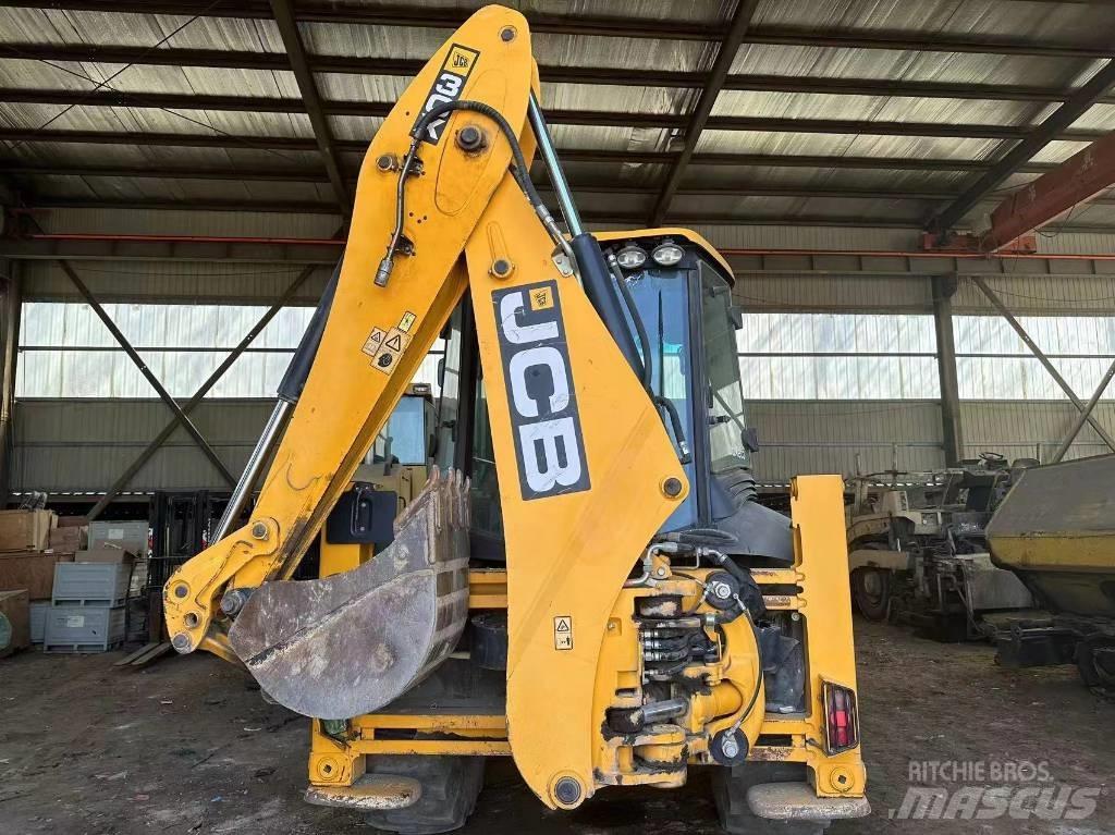 JCB 3 CX Товарач със заден ексватор