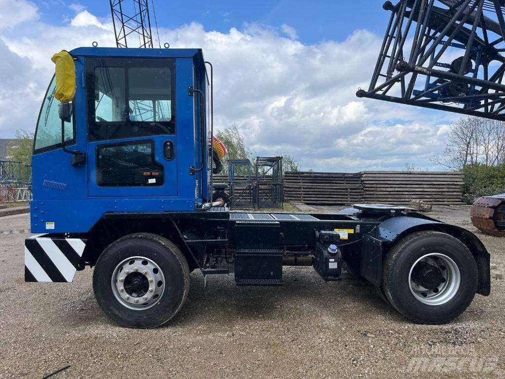 XCMG XPT70K Терминални трактори