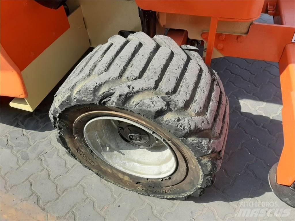 JLG 4394RT Ножични работни платформи