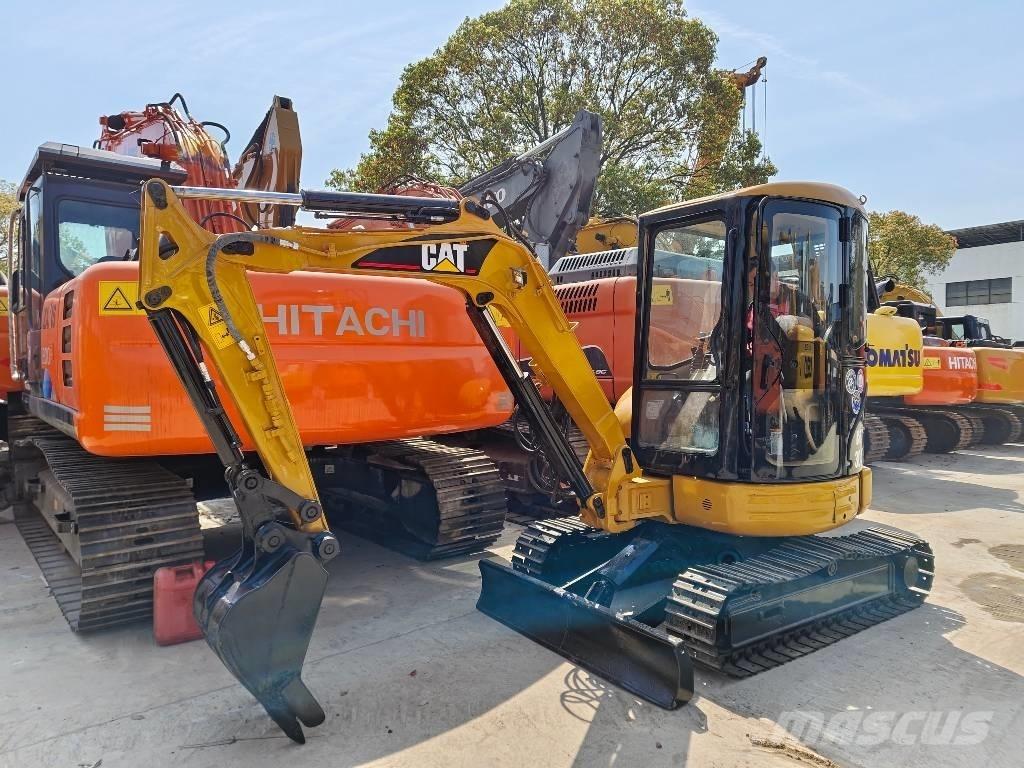 CAT 304 Мини екскаватори < 7 т