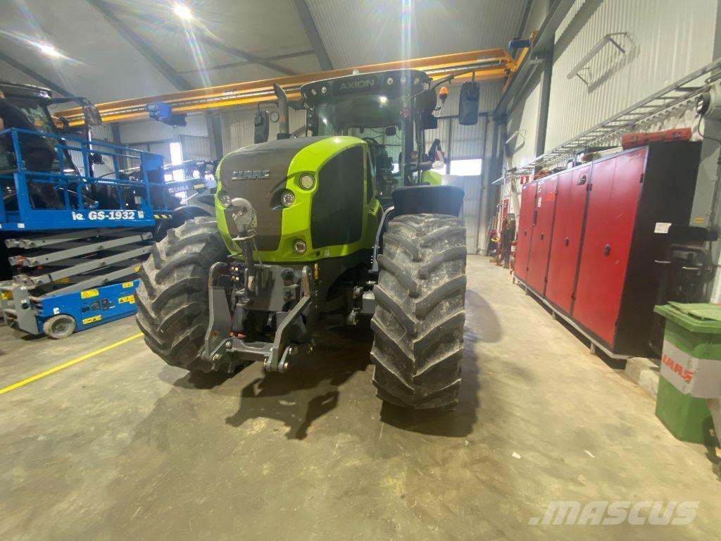CLAAS Axion 930 Трактори