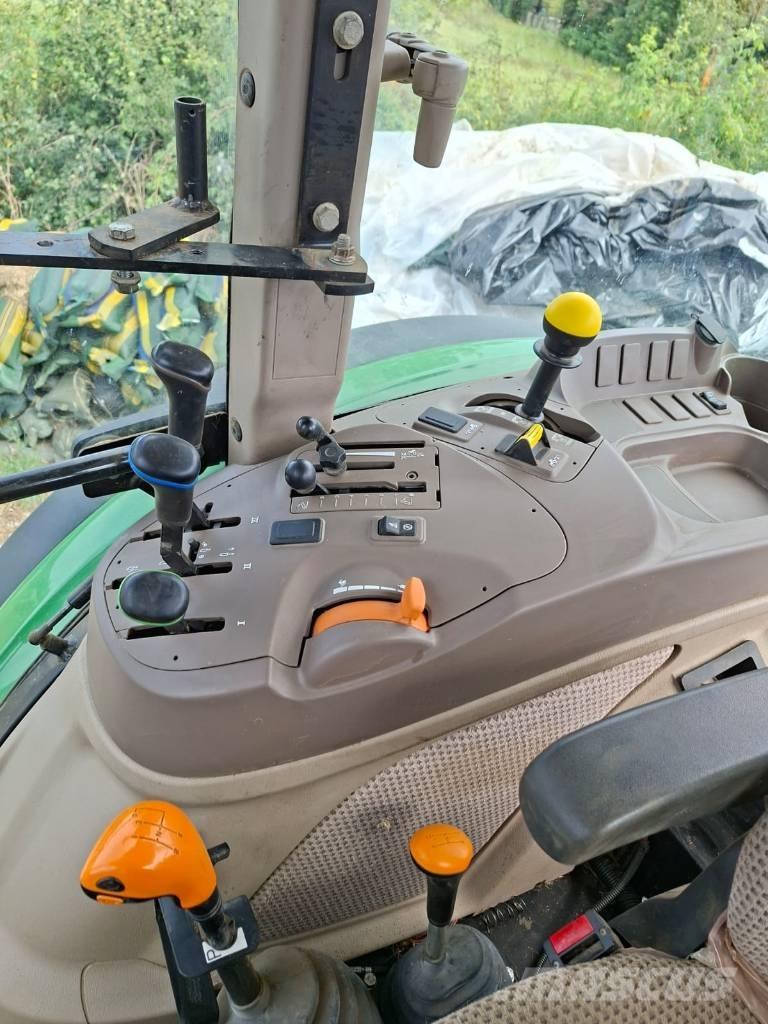 John Deere 5115M Трактори