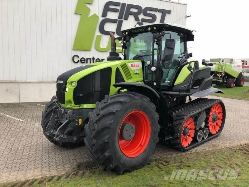 CLAAS AXION 960 TT Трактори