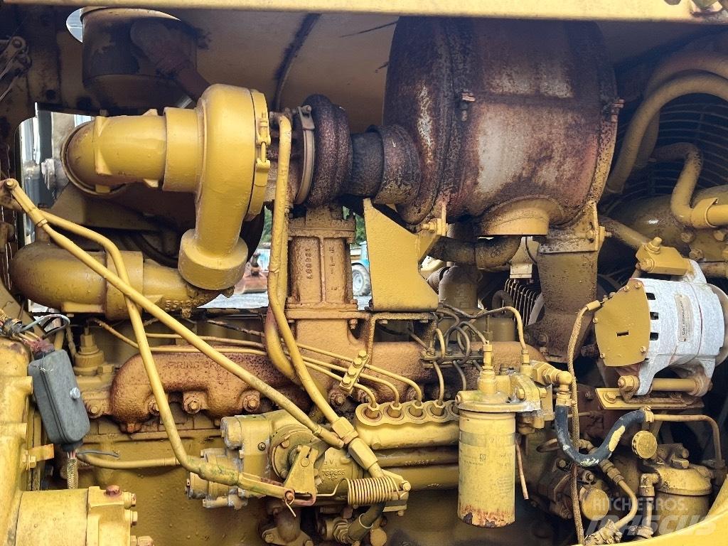 CAT D 7 Верижни булдозери

