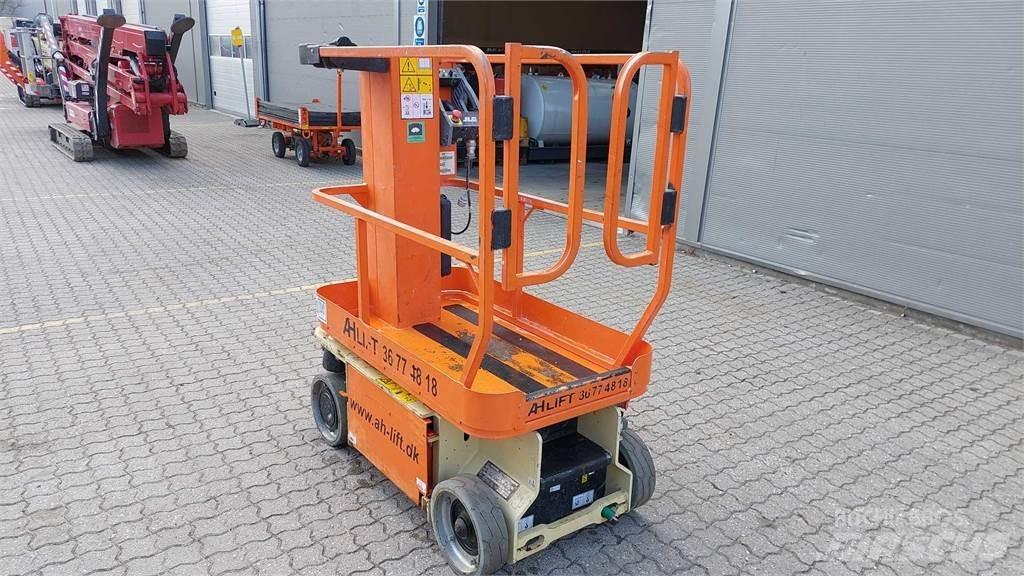 JLG 1230ES Други вишки и платформи