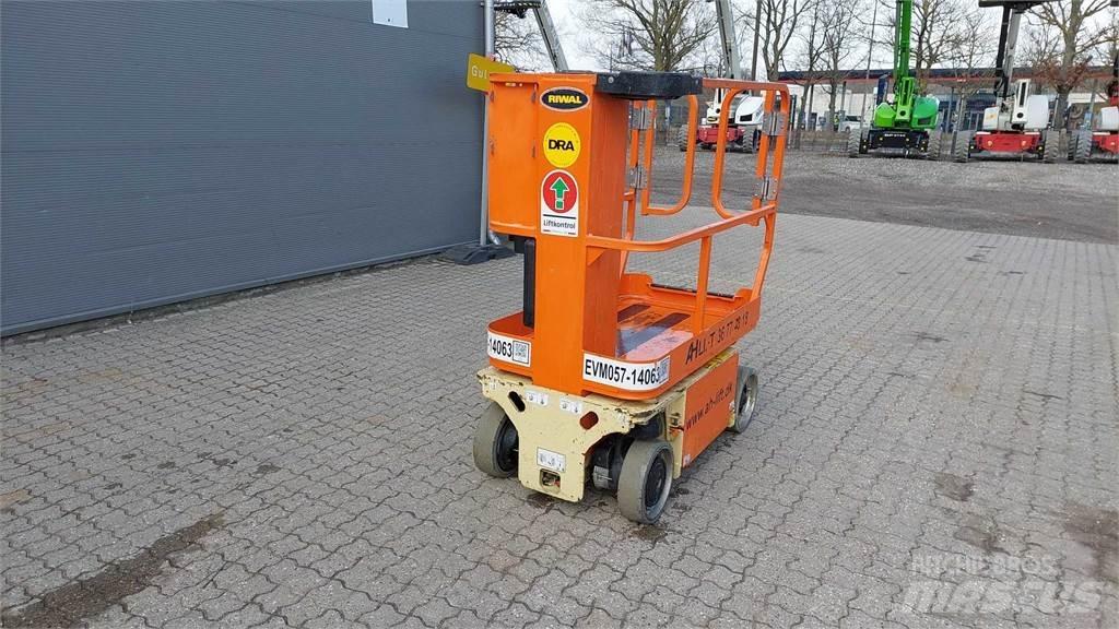 JLG 1230ES Други вишки и платформи