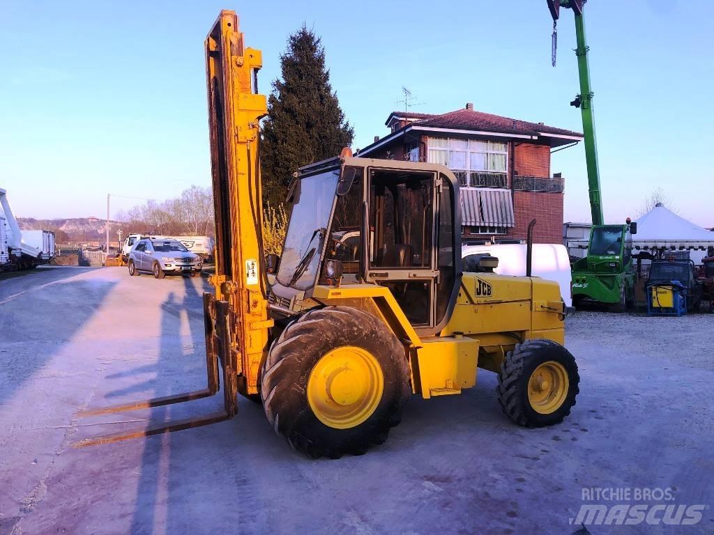 JCB 926B Телескопични товарачи
