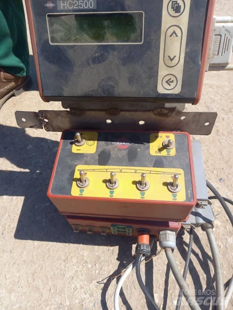 Hardi Commander 4200 Прикачни пръскачки
