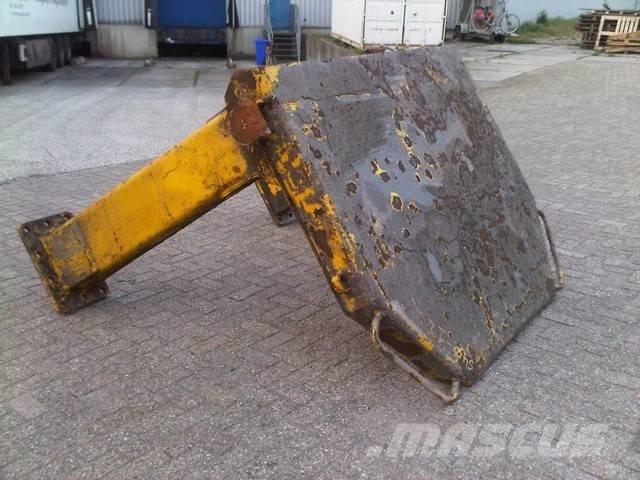 CAT 990 II Шаси