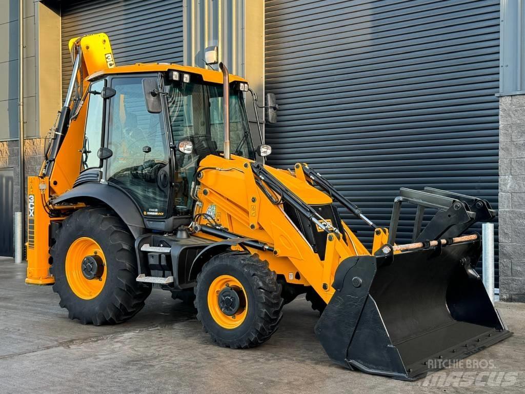 JCB 3 CX Товарач със заден ексватор
