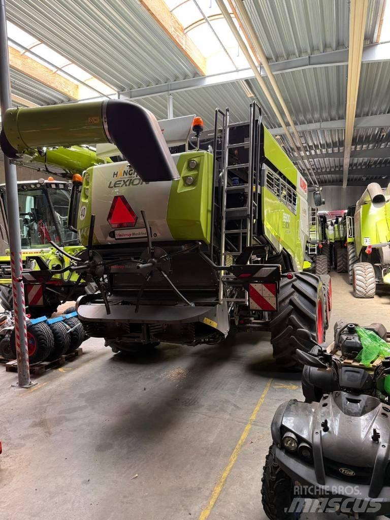 CLAAS Lexion 8900 TT Комбайни