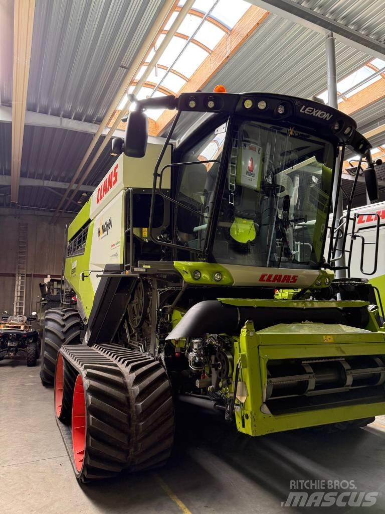 CLAAS Lexion 8900 TT Комбайни