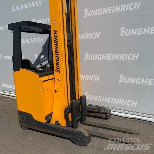 Jungheinrich ETV 214 Ретрак/ Високоповдигач с изместване на вилката напред