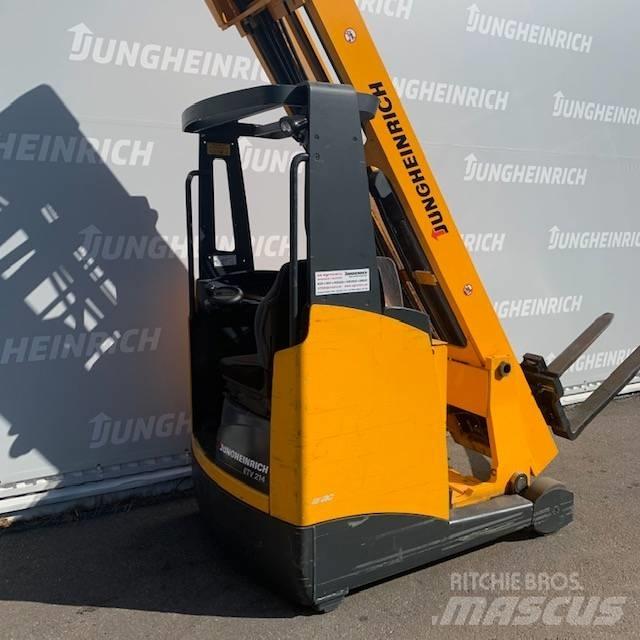 Jungheinrich ETV 214 Ретрак/ Високоповдигач с изместване на вилката напред