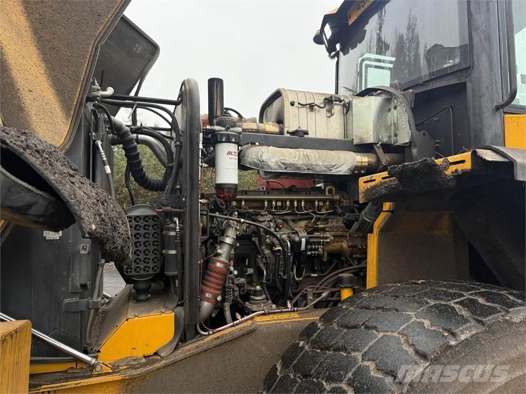 JCB 457HT Колесни товарачи