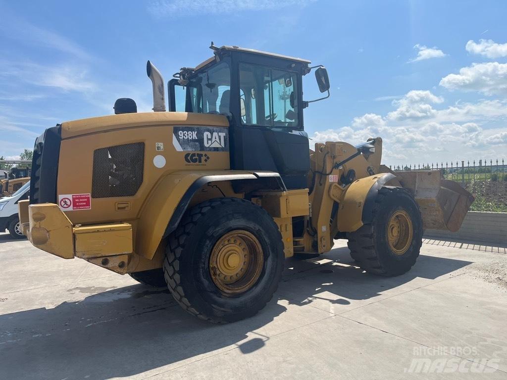 CAT 938 K Колесни товарачи
