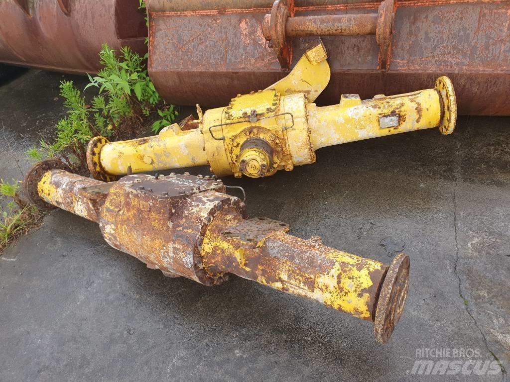 Komatsu WA180.3 Оси
