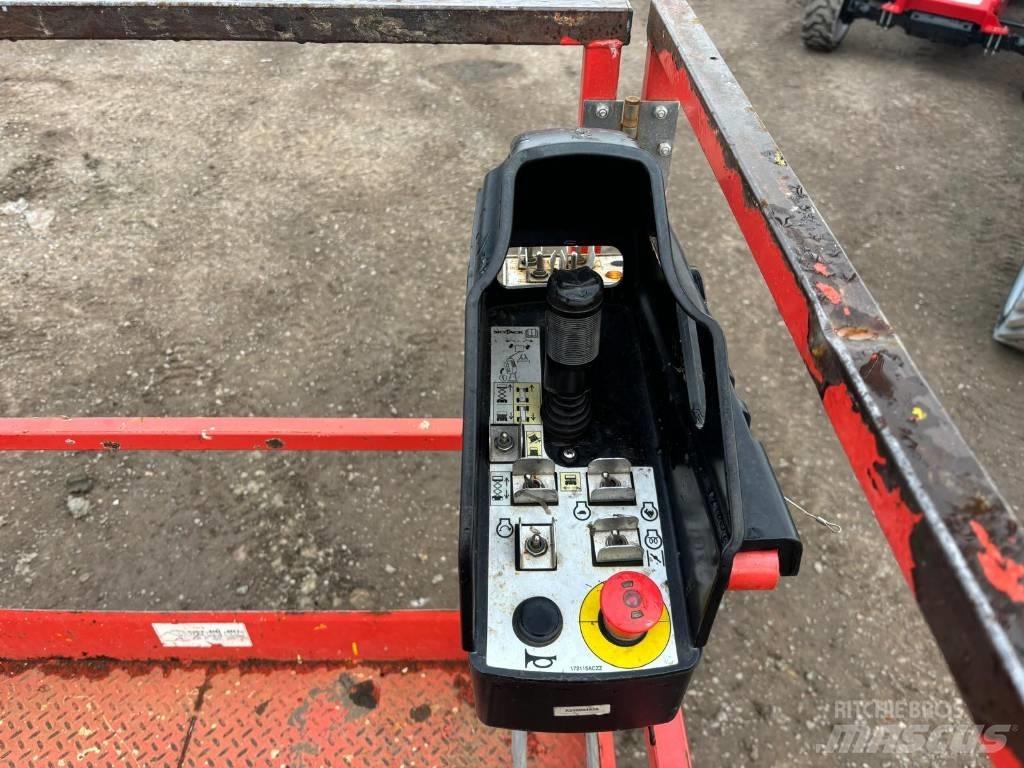 SkyJack SJ 6832 RT Ножични работни платформи