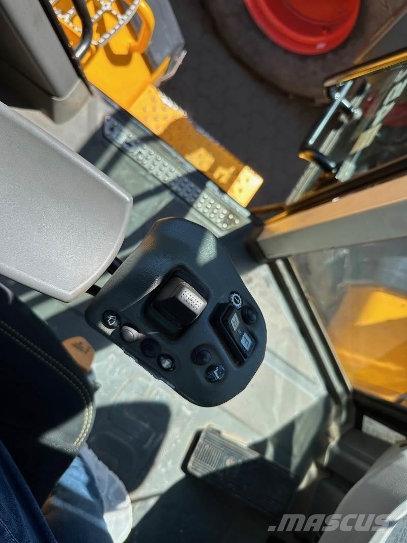 JCB 457 Agri Колесни товарачи