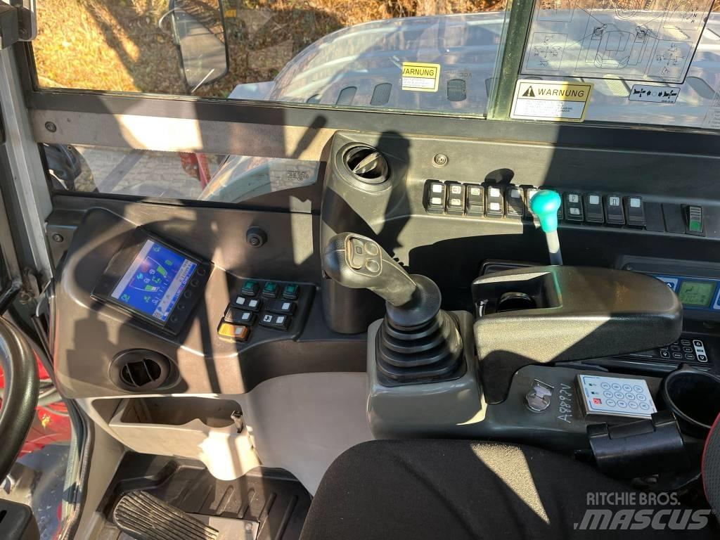 Takeuchi TB295W Колесни екскаватори
