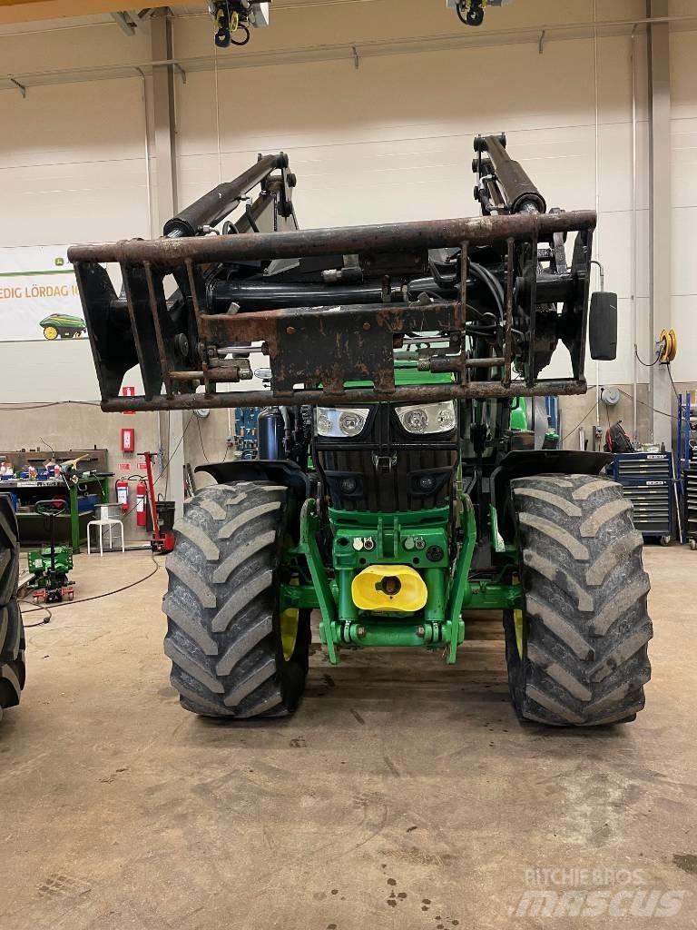 John Deere 6145 R Трактори