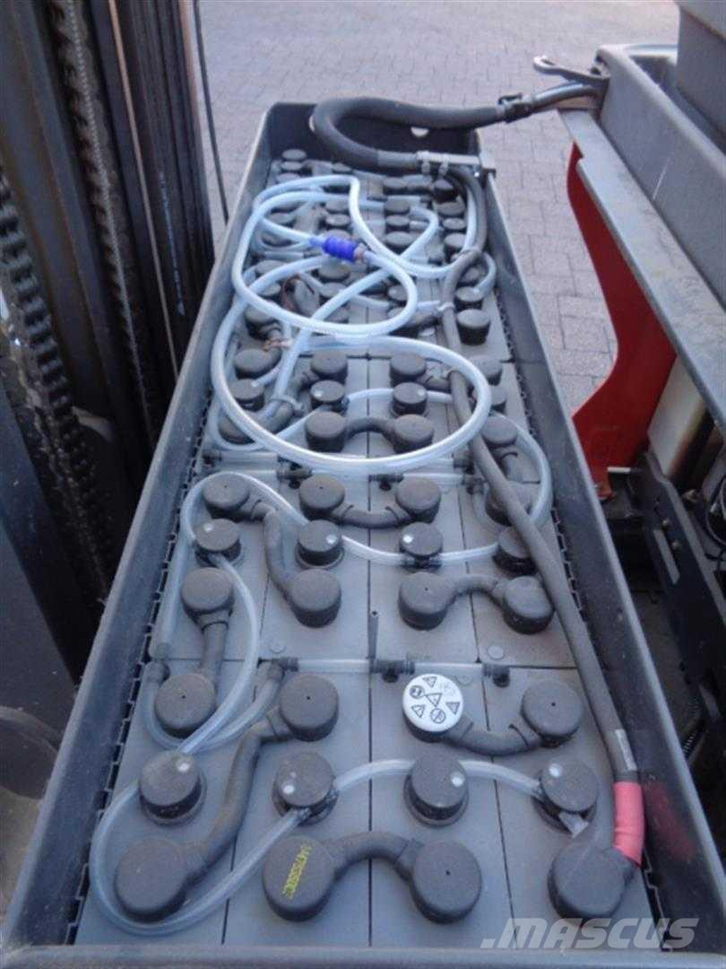 Linde R14HD Ретрак/ Високоповдигач с изместване на вилката напред