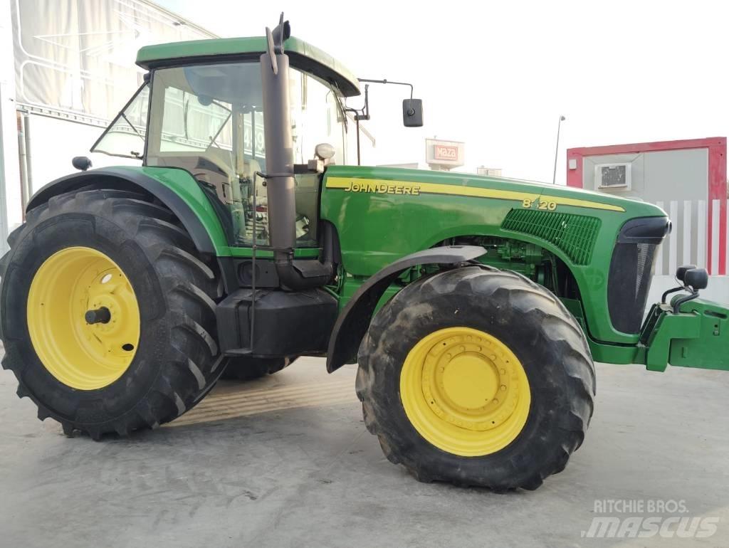 John Deere 8320 Трактори
