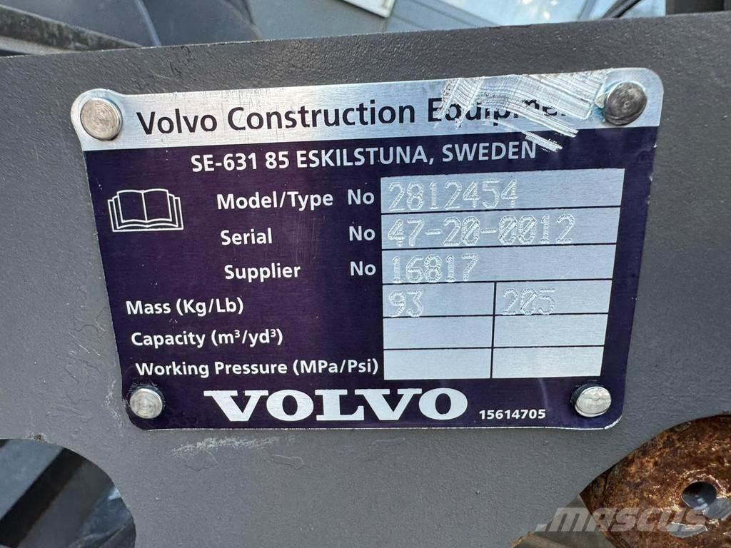 Volvo L30G Колесни товарачи