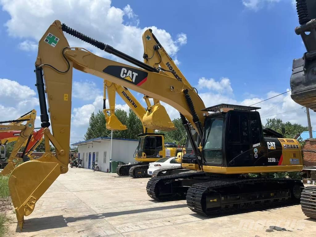 CAT 323 D L Верижен екскаватор