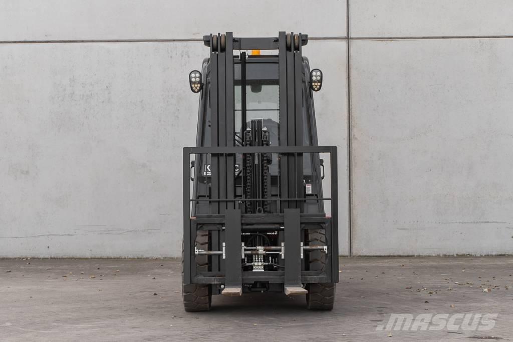 Manitou MI 30 D Дизелови камиони