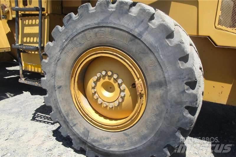 CAT 938H Колесни товарачи