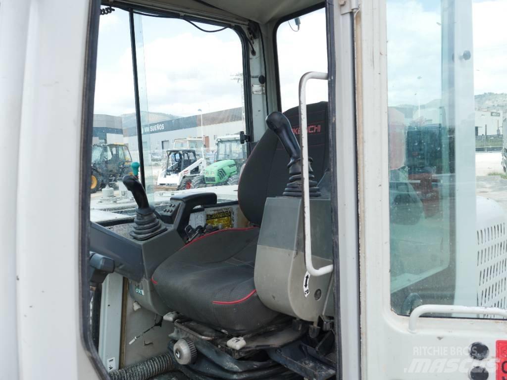 Takeuchi TB 175 Средни екскаватори 7т - 12т