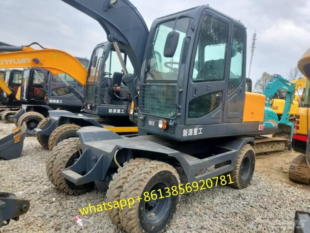 Xinyuan XYB75W-9 Колесни екскаватори