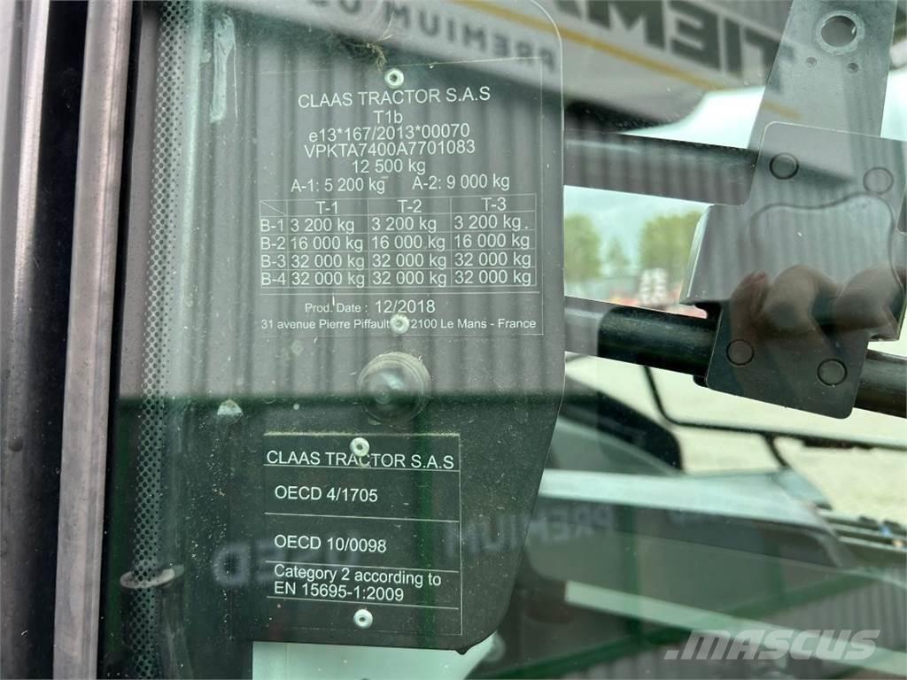 CLAAS Arion 660 Трактори