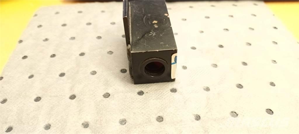 Rottne 072-0048 Хидравлични