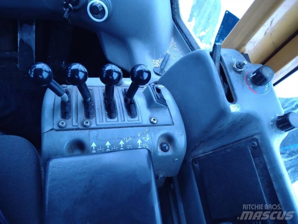 Volvo L 90 E Колесни товарачи