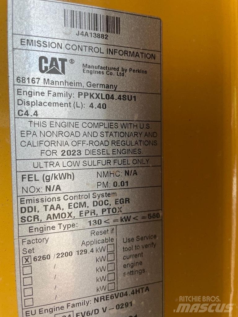 CAT MH3024 Оператори на отпадъци/индустрия
